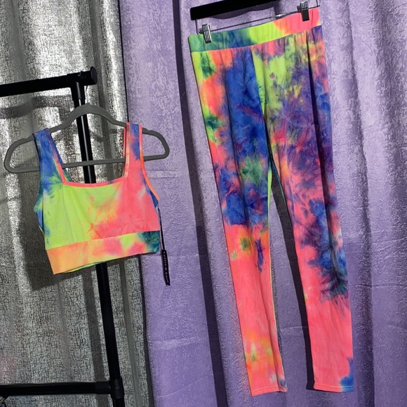 Stylish 2pc Set - Picture 4 of 7